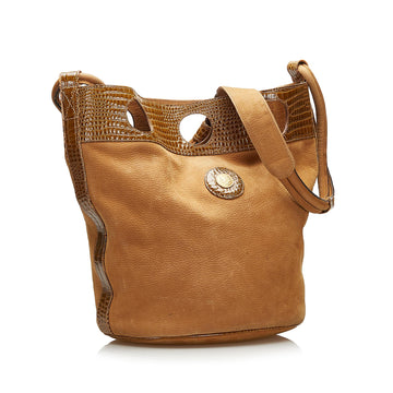 Fendi Embossed Bucket Bag (MLB-35932)