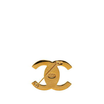 Chanel CC Turnlock Logo Brooch Metal Brooch in Good condition