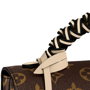 Louis Vuitton Pochette Métis Monogram Canvas Crème Beige