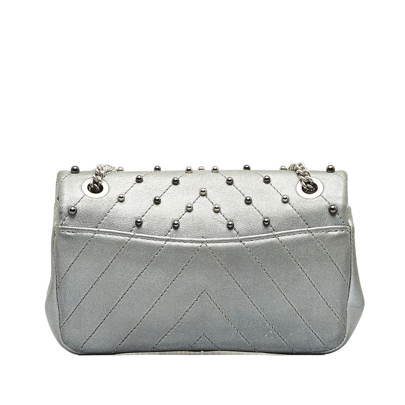 Chanel CC Chevron Studded Leather Flap Bag Leather Shoulder Bag in Good condition