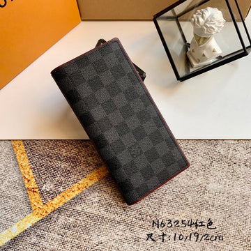 Makersluxe - LOV Wallets - 210