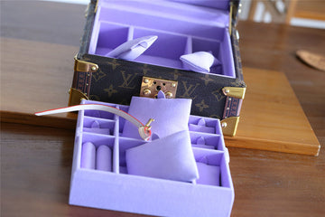 Makersluxe - Louis Vuittons  - 9553