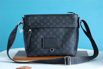 Makersluxe - Louis Vuittons  - 10398