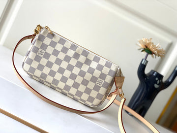 LOV - MLB - 1151
