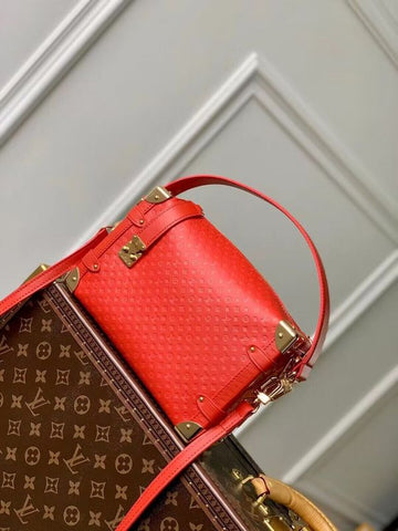 Makersluxe - Louis Vuittons  - 15600