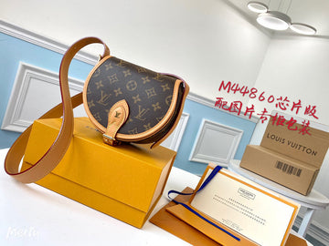 Makersluxeras - Latest - 1750