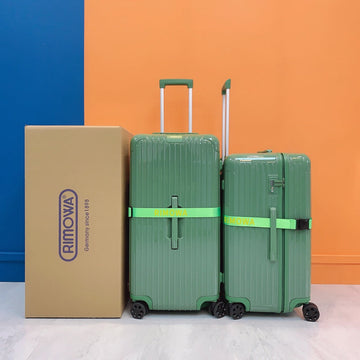Makersluxe - Travel Bags - 750