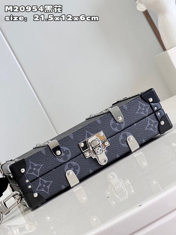 Makersluxe - Louis Vuittons  - 15399