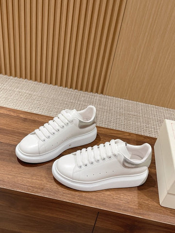 Makersluxe - AQ Women Shoes - 018