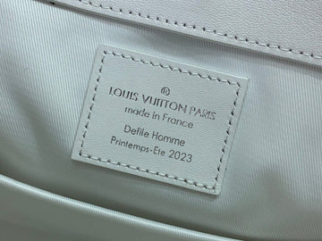 Makersluxe - Louis Vuittons  - 15249