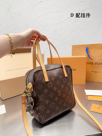 Makersluxe - Louis Vuittons  - 14961