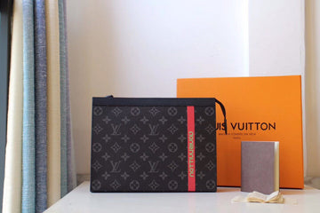 Makersluxeras - Latest - 2703