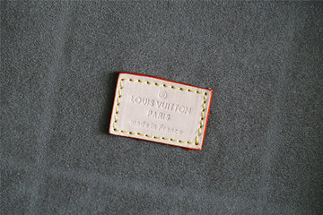 Makersluxe - Louis Vuittons  - 9550