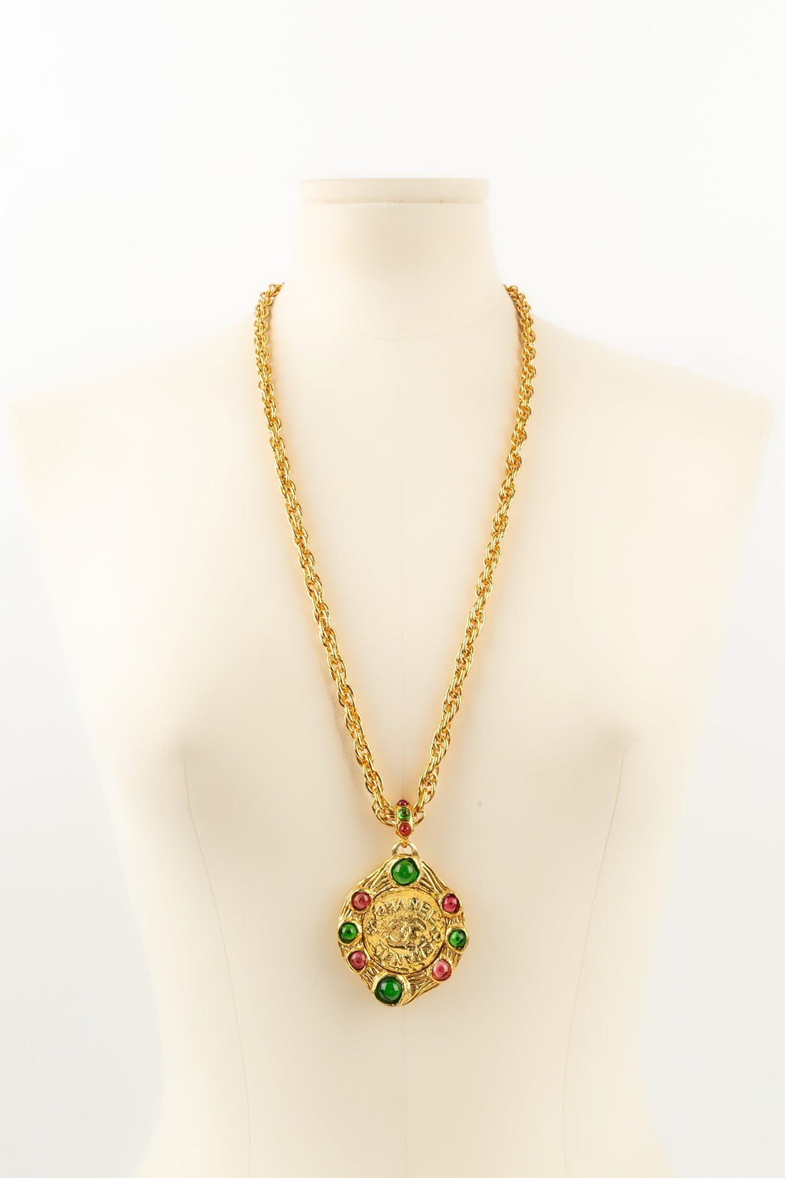 Collier cc Chanel