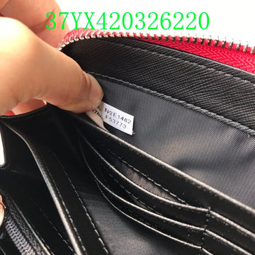 Makersluxeras - CAH Wallet - 095