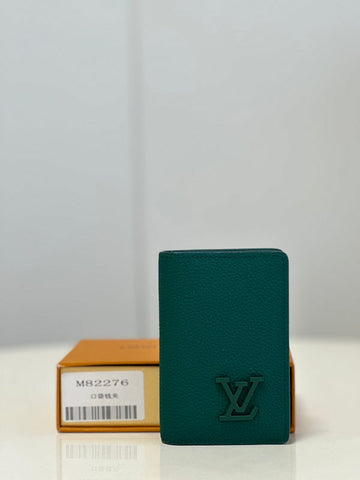 LOV - MLB - 049