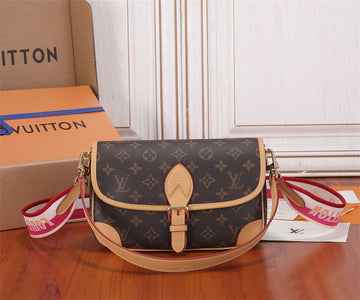 Makersluxe - LOV Bags - 381