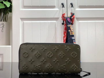 Makersluxe Fashion Lu-Vi bags - 17399