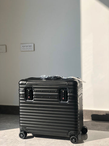 Makersluxe - Travel Bags - 723