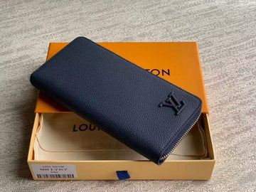 LOV - MLB - 523