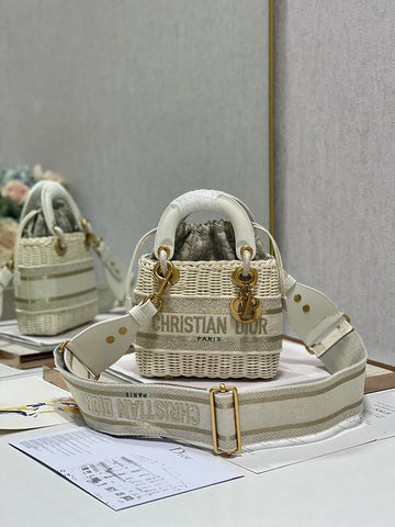 Makersluxes - Latest - 6335