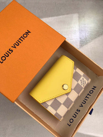 Makersluxe - Louis Vuittons  - 9159