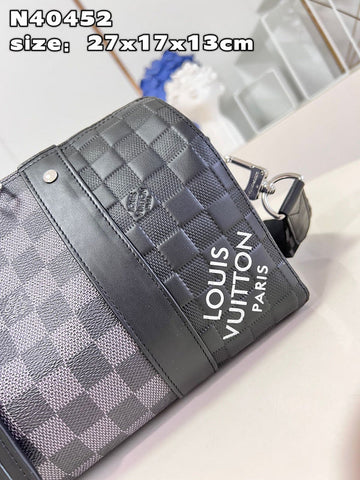 Makersluxe - Louis Vuittons  - 15605