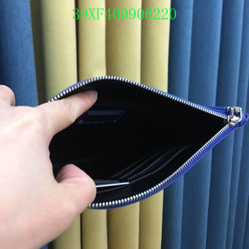Makersluxeras - PD Wallet - 228