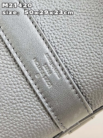 Makersluxe - Louis Vuittons  - 15604