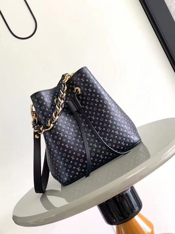 Makersluxe - Louis Vuittons  - 15272