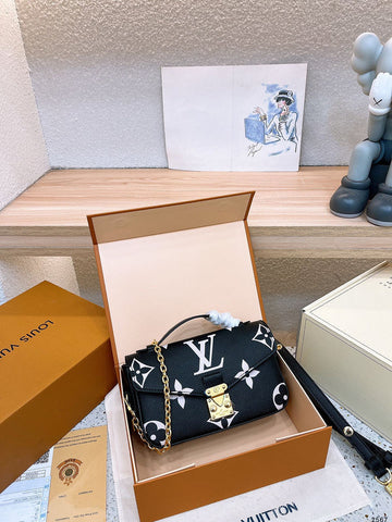 Makersluxe - Louis Vuittons  - 15102