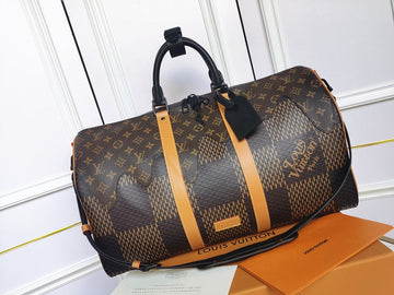Makersluxe - Louis Vuittons  - 15509