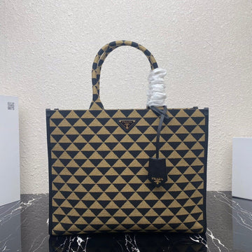 Makersluxes - Latest - 4570