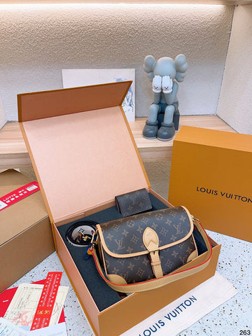 Makersluxe - Louis Vuittons  - 14970