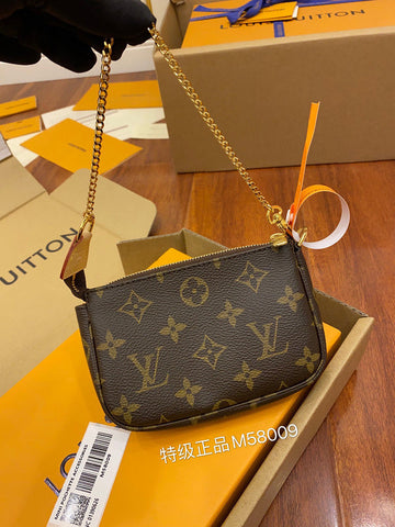LOV - MLB - 1053