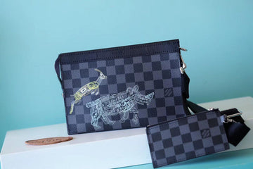 Makersluxe - Louis Vuittons  - 10032