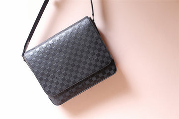 Makersluxe - Louis Vuittons  - 10467
