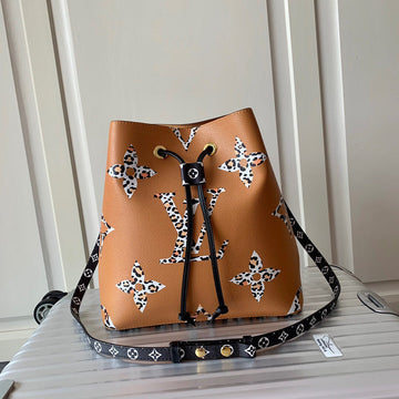 Makersluxeras - Latest - 2235