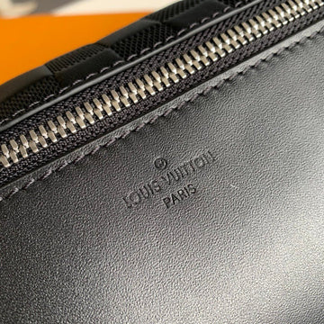 Makersluxe - Louis Vuittons  - 15556