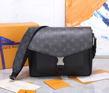 Makersluxe Fashion Lu-Vi bags - 17114