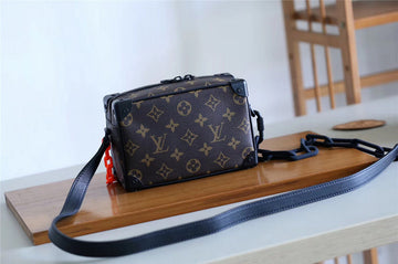 Makersluxe - Louis Vuittons  - 10072