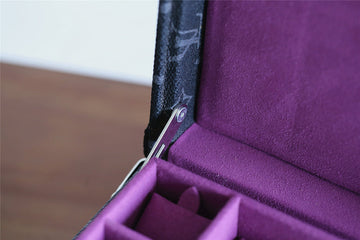 Makersluxe - Louis Vuittons  - 9546
