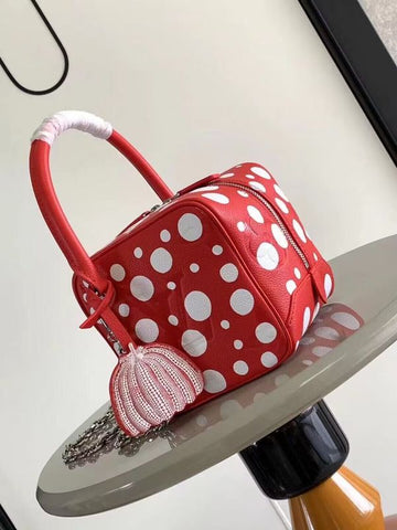 Makersluxe - Louis Vuittons  - 15267