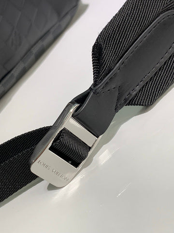 Makersluxe - Louis Vuittons  - 15501