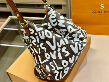 Makersluxe - Louis Vuittons  - 15055