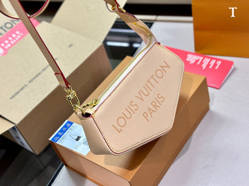 Makersluxe - Louis Vuittons  - 15095