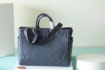 Makersluxe - Louis Vuittons  - 9786
