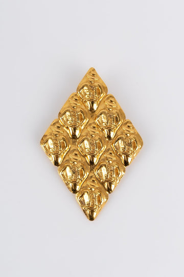 Broche dorée Chanel