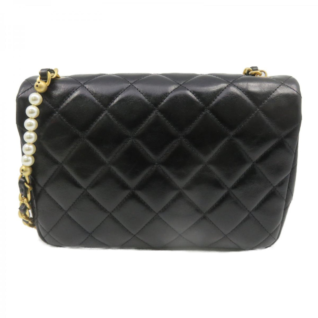 Chanel Flap Bag With Pearl CC And Chain