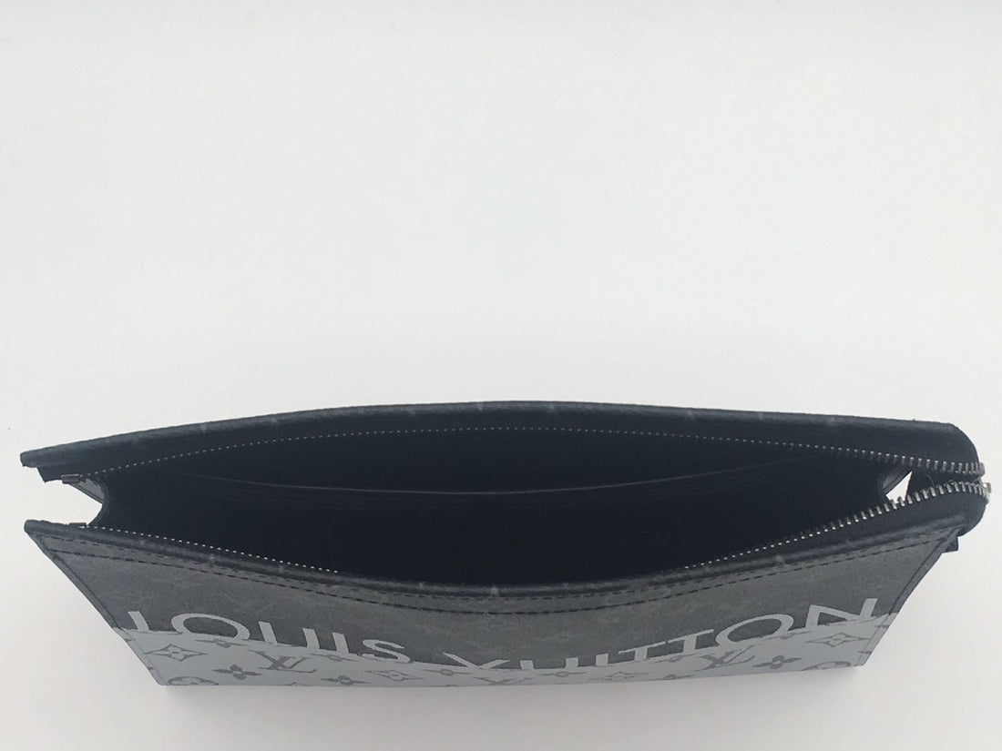 Louis Vuitton | Pochette Voyage MM | M63039